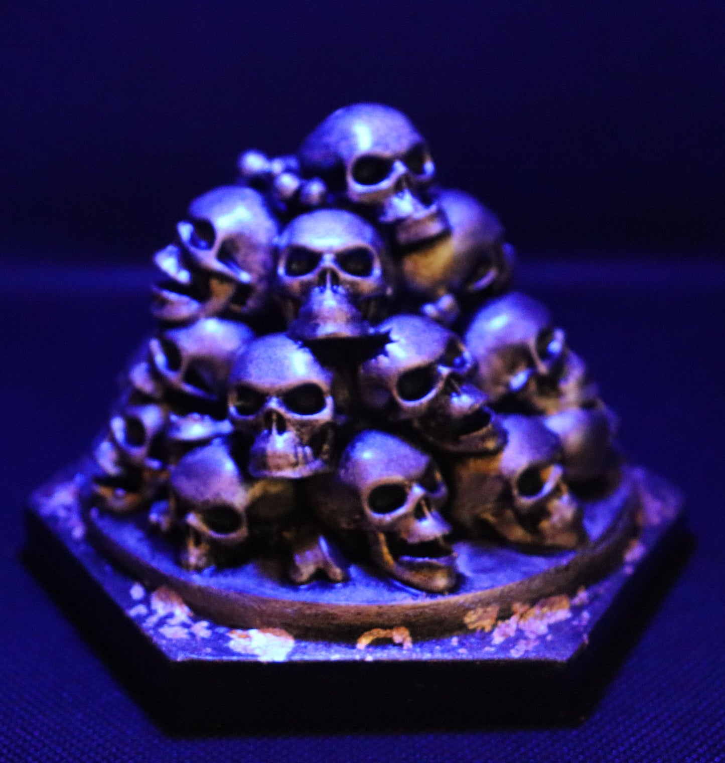 Räucherstäbchenhalter "Knochenturm" - ObscuraLux Kollektion